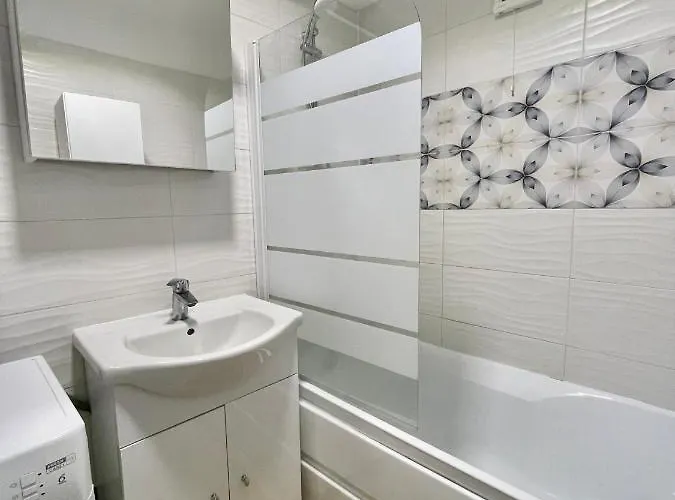 Cozy One Bedroom Apartman *